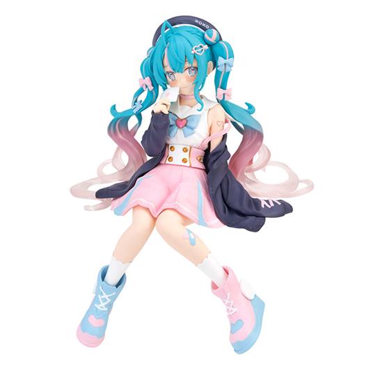 Lafeltrinelli Hatsune Miku Noodle Stopper Pvc Statua Hatsune Miku Love Sailor Ver. 13 Cm Furyu