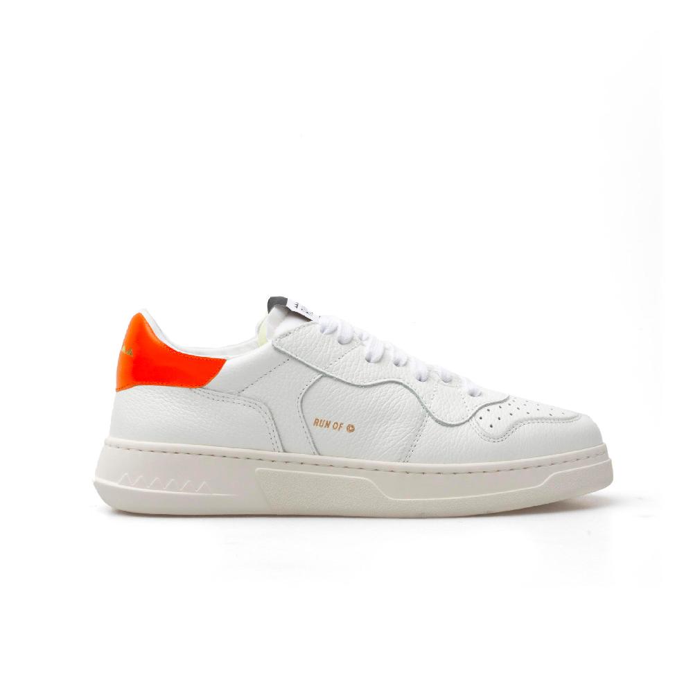 RUN OF Classic AF1 sneakers in pelle bianca con talloncino in pelle arancione
