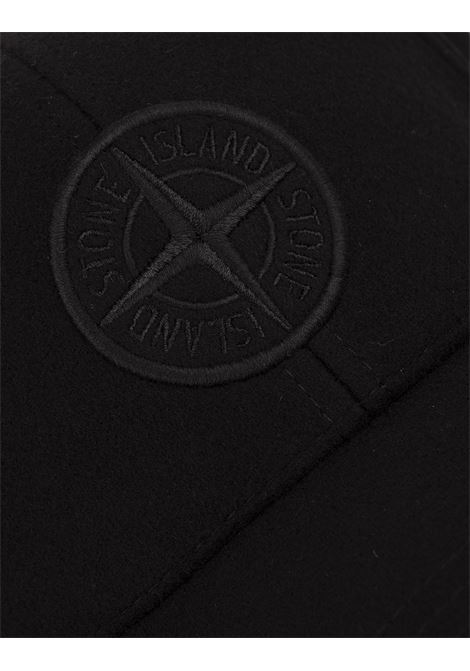 STONE ISLAND Felpa A Girocollo Nera Con Badge Stone Island - STONE ISLAND