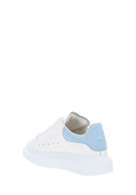 ALEXANDER MCQUEEN Sneakers Oversize Bianche Con Spoiler In Suede Blu Polvere - ALEXANDER MCQUEEN
