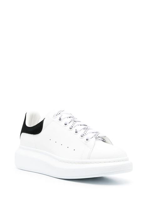 ALEXANDER MCQUEEN Sneakers Oversize Bianche Con Spoiler In Suede Nero - ALEXANDER MCQUEEN
