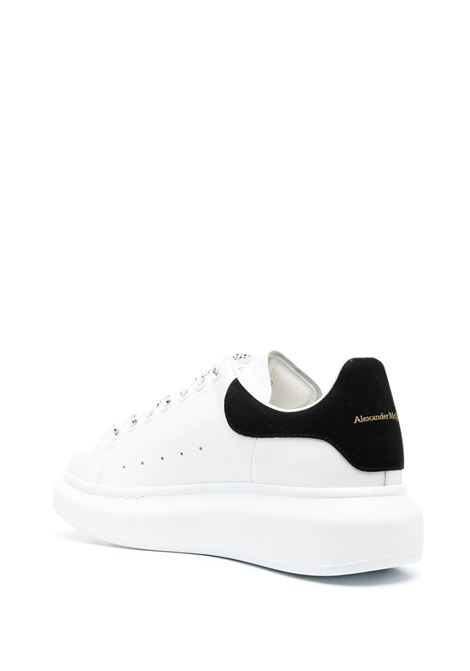 ALEXANDER MCQUEEN Sneakers Oversize Bianche Con Spoiler In Suede Nero - ALEXANDER MCQUEEN