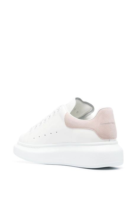 ALEXANDER MCQUEEN Sneakers Oversize Bianche Con Spoiler In Suede Patchouli - ALEXANDER MCQUEEN