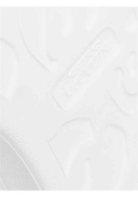 ALEXANDER MCQUEEN Sneakers Oversize Bianche Con Spoiler In Suede Rosso - ALEXANDER MCQUEEN