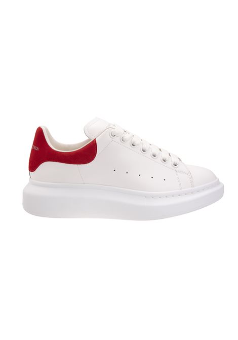 ALEXANDER MCQUEEN Sneakers Oversize Bianche Con Spoiler In Suede Rosso Lust - ALEXANDER MCQUEEN