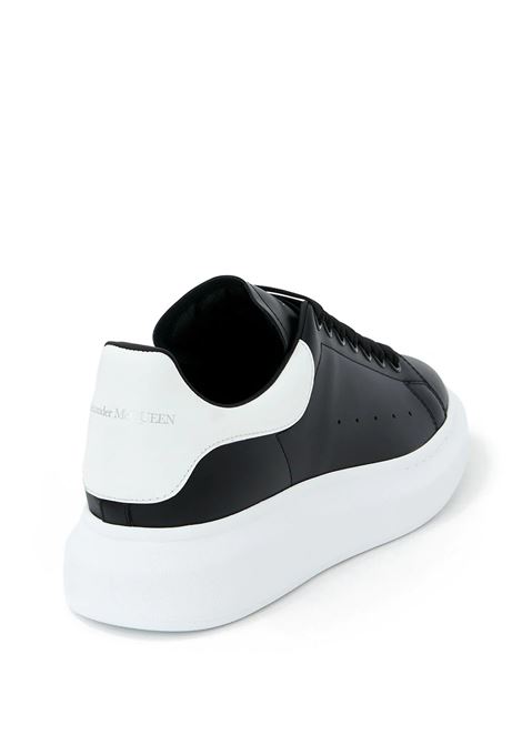 ALEXANDER MCQUEEN Sneakers Oversize Nere E Bianche - ALEXANDER MCQUEEN