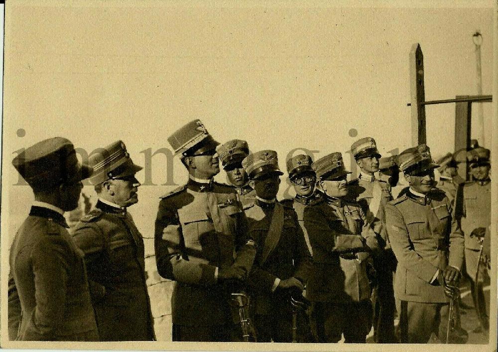 Abebooks Foto originale/il Colonnello Molinero (Generale) con Umberto di Savoia 1935ca