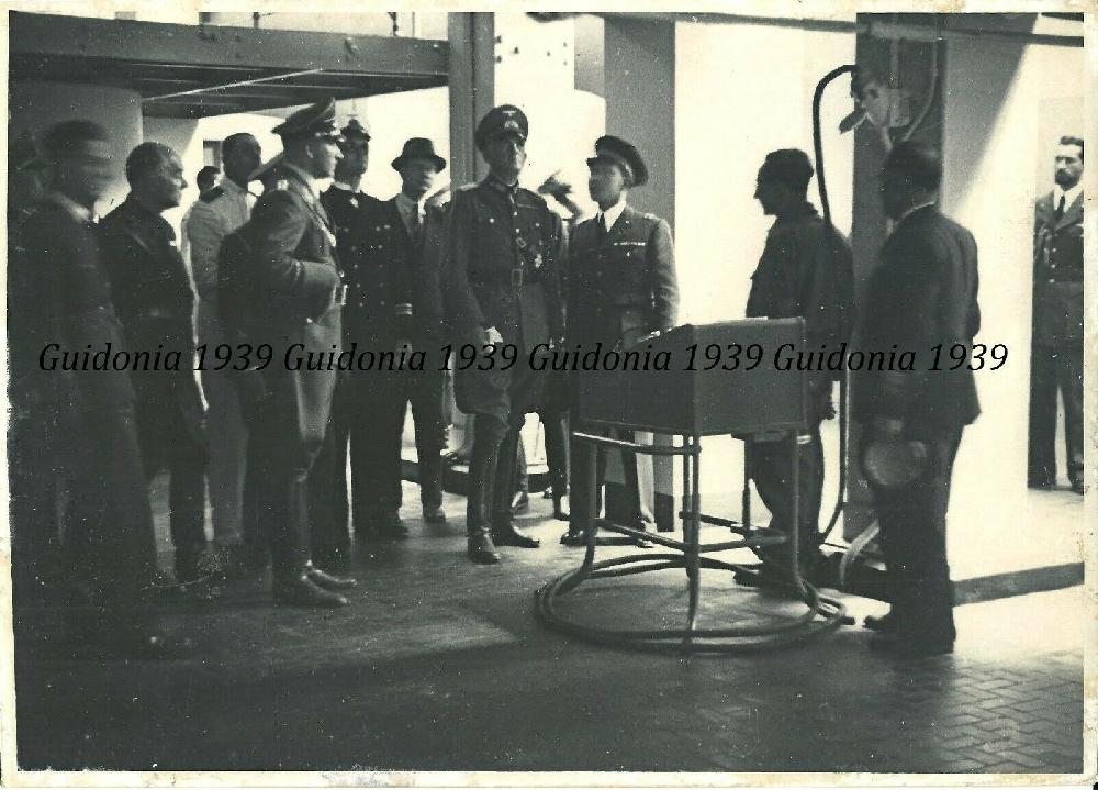 Abebooks Foto originale Regia Aeronautica Franz Halder all' Aeroporto di Guidonia 1939