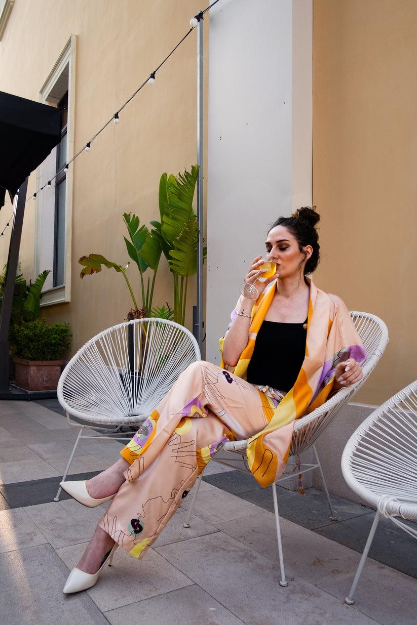 Sans Tabù Kimono Corto Pura Seta Manica Lunga "Il Bacio" – Nude