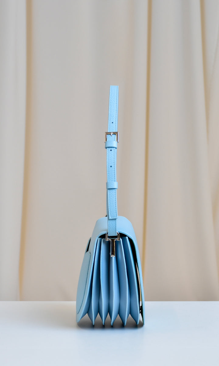 Sara Battaglia Caroline