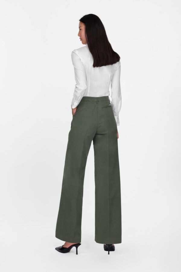 Sartoria Tramarossa PANTALONE AURELIA WIDE LEG IN GABARDINA DI COTONE VERDE