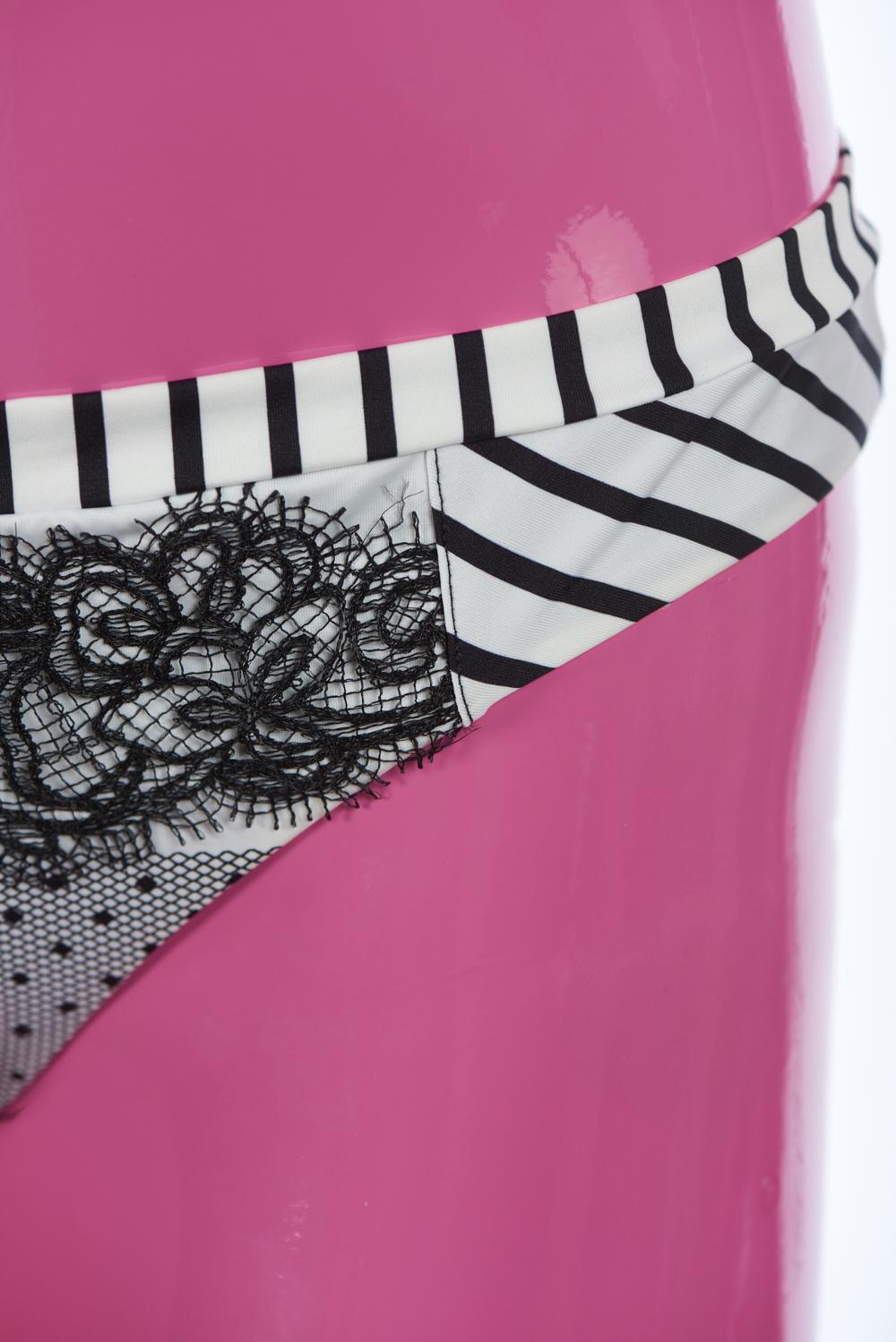 Save The Queen Bikini A Fascia Bianco E Nero Con Dettaglio In Pizzo