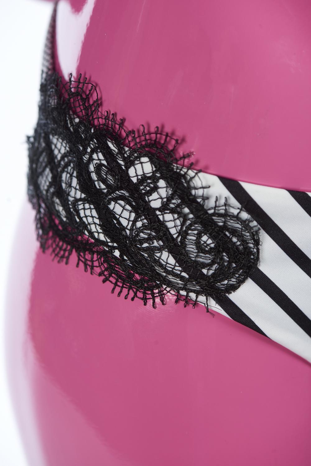 Save The Queen Bikini A Triangolo Bianco E Nero Con Dettaglio In Pizzo