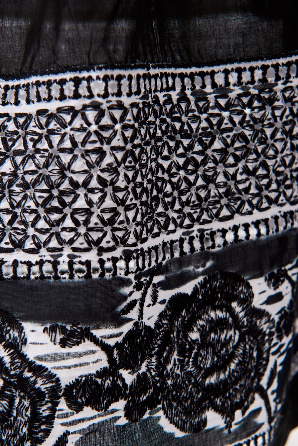 Save The Queen Gonna Lunga In Cotone Nero E Sangallo