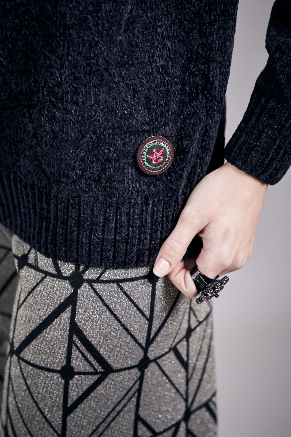 Save The Queen Maglia In Tricot Di Ciniglia Color Nero