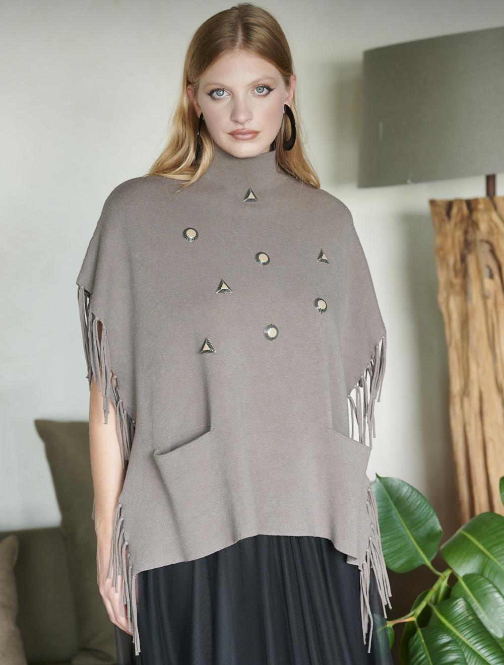 Save The Queen Maglia poncho color tortora in viscosa con applicazioni