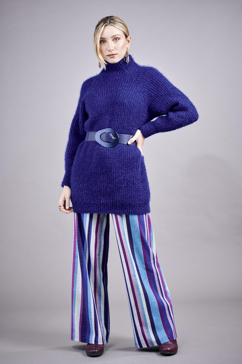 Save The Queen Maxi Maglia Bluette In Tricot Effetto “mohair”