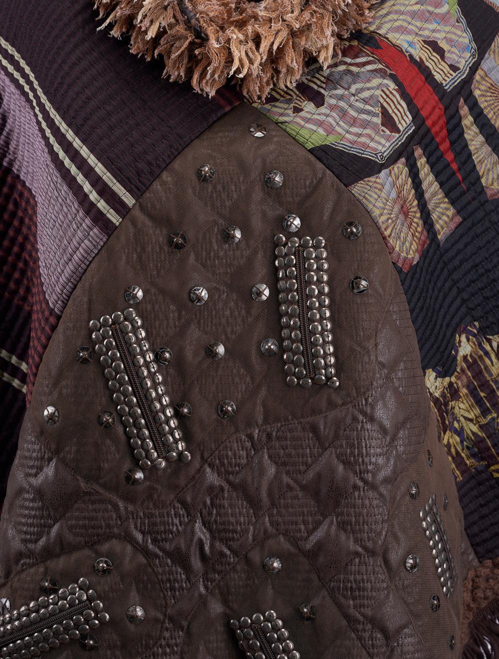 Save The Queen Poncho In Seta E Finta Pelle Con Ricami E Paillettes