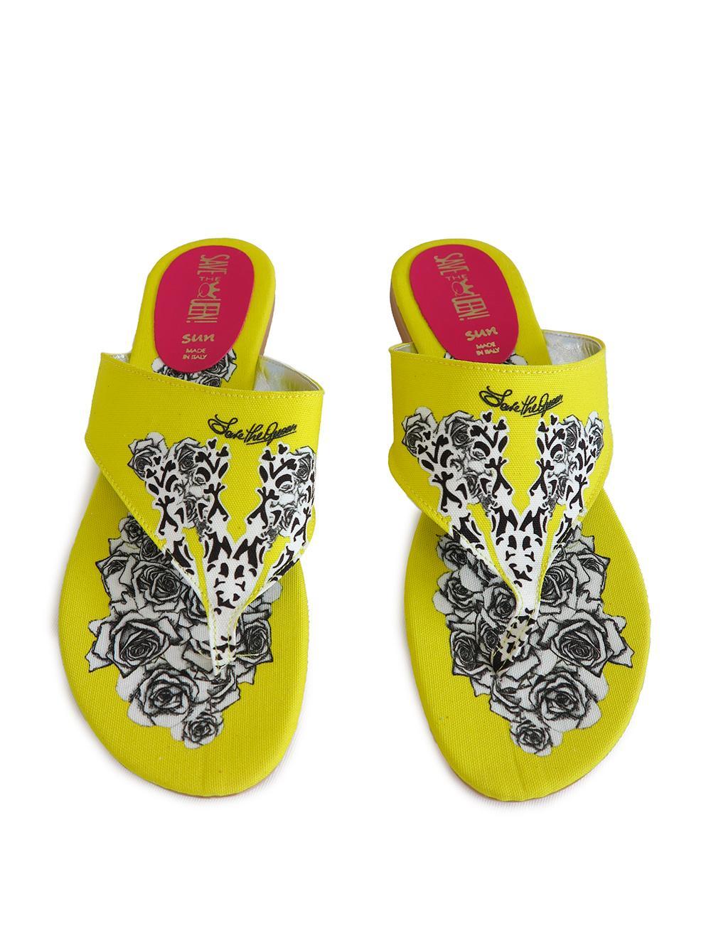 Save The Queen Sandali Flat Infradito In Tessuto Giallo Stampato