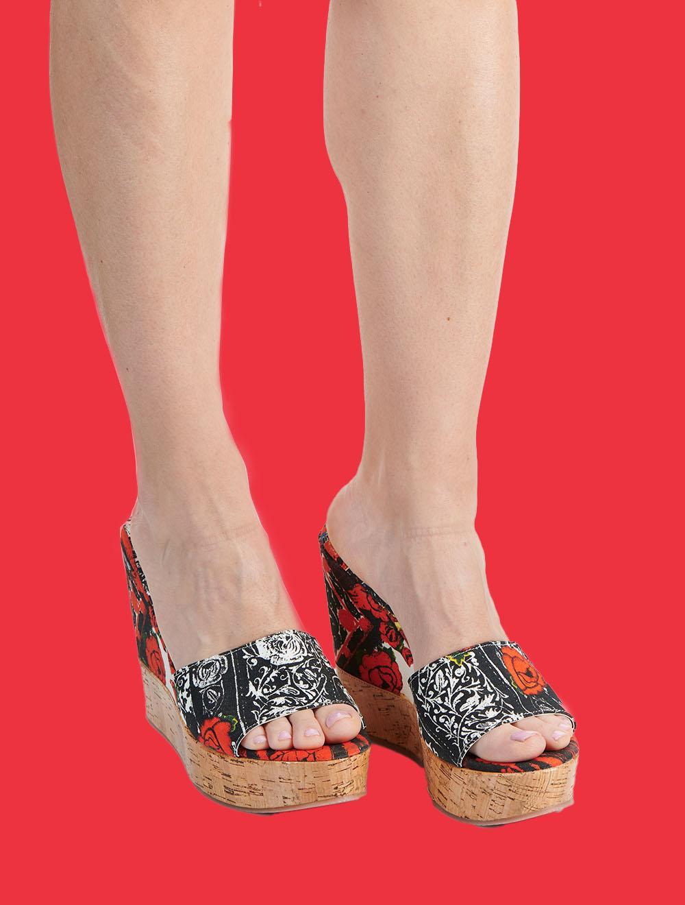 Save The Queen Sandali in tessuto bianco stampato con zeppa in sughero