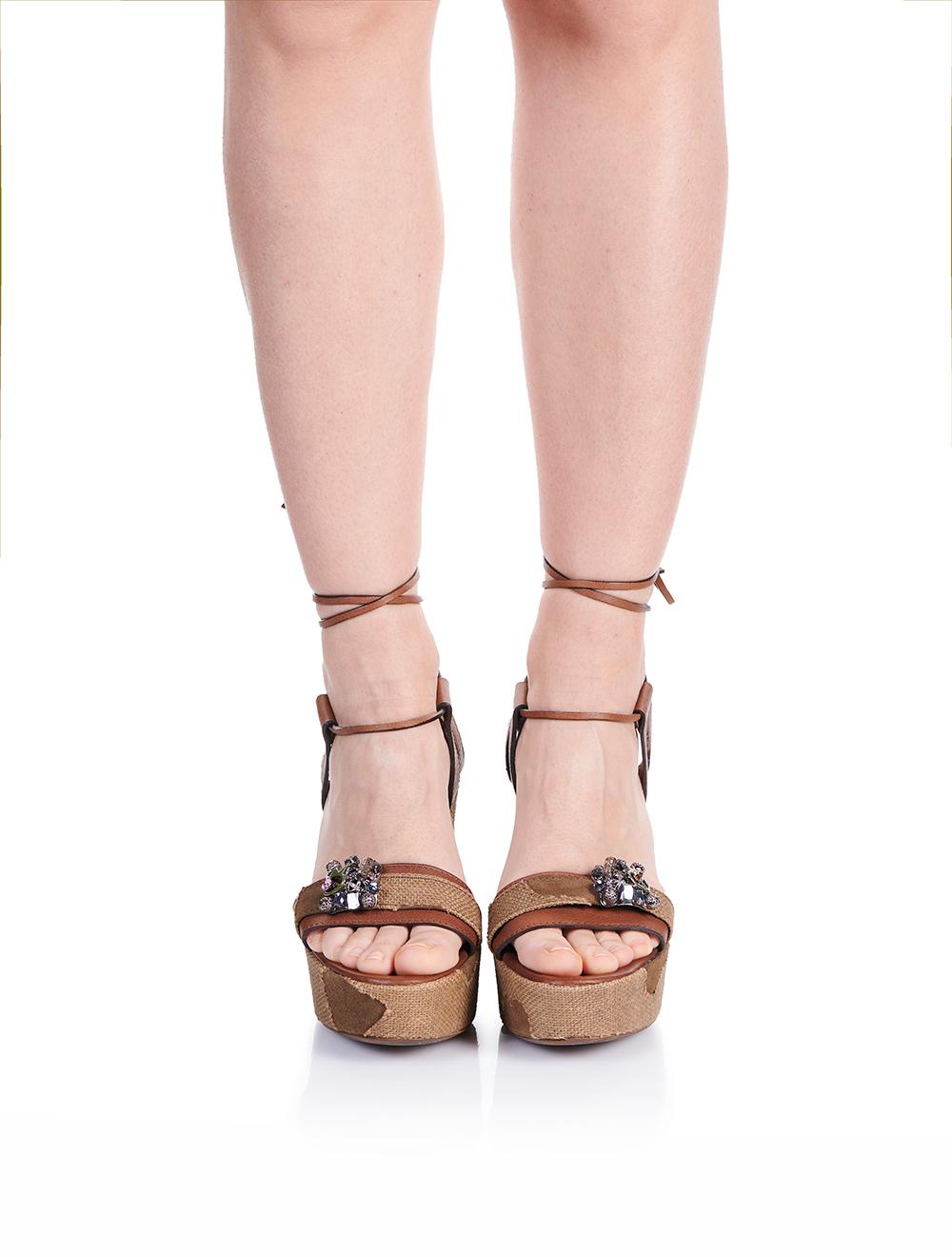 Save The Queen Sandali Marroni In Pelle Con Zeppa E Fascia Decorata