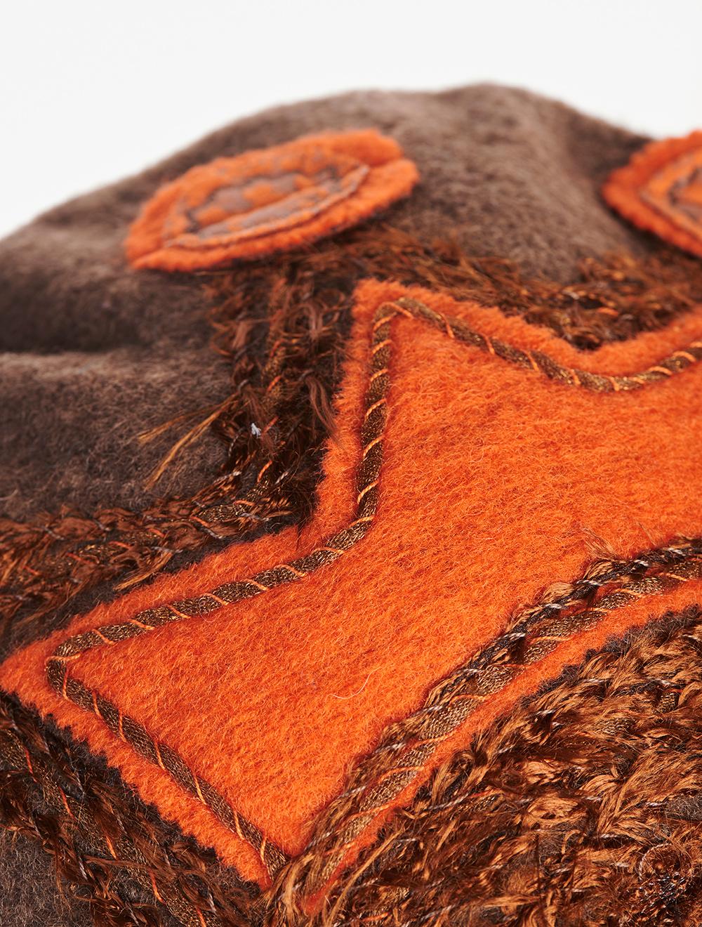 Save The Queen Basco In Lana Con Ricamo