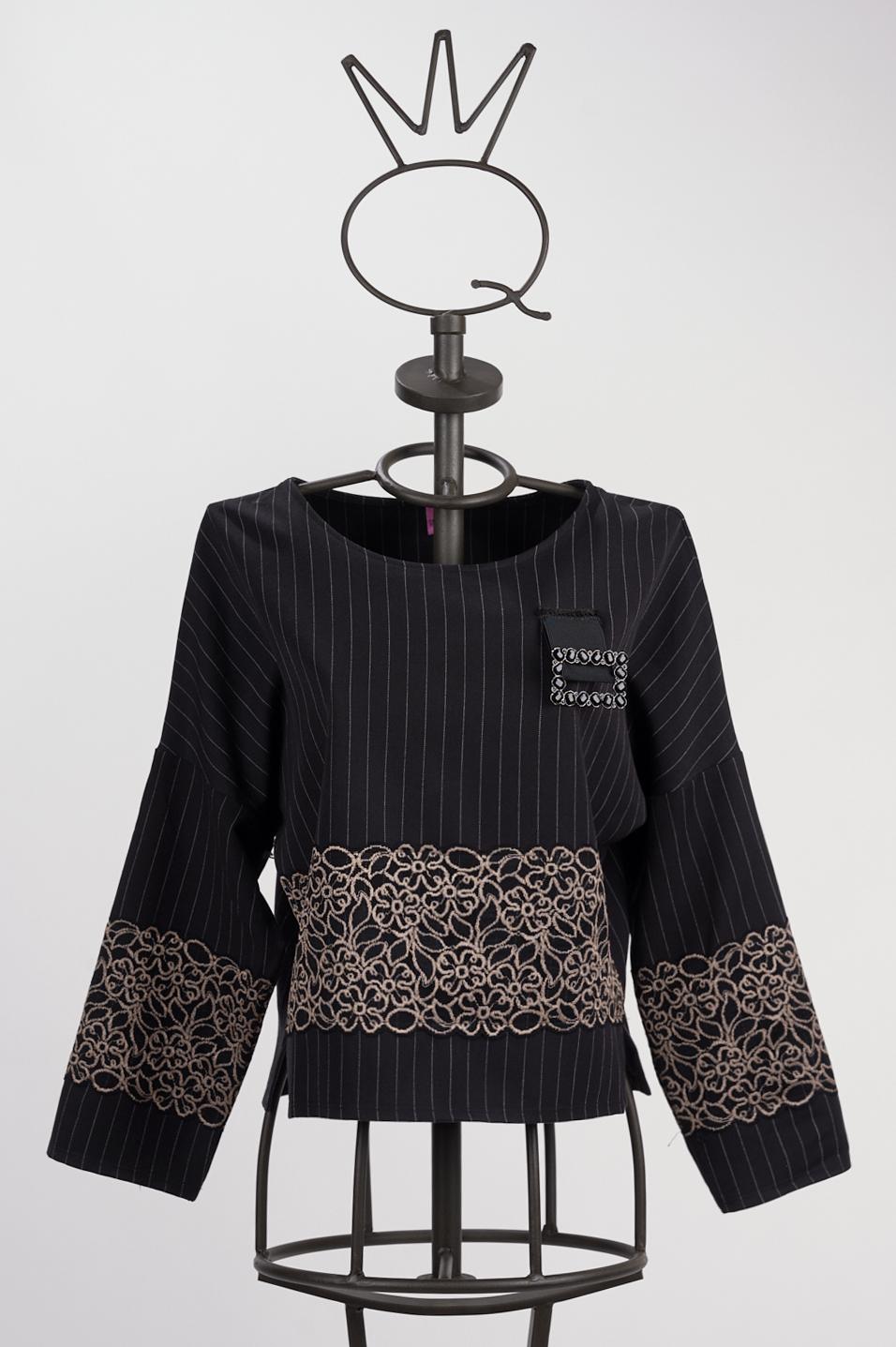 Save The Queen Blusa Corta Gessata