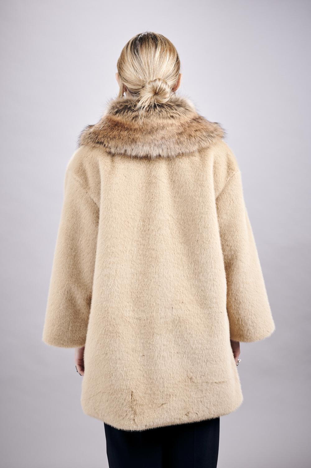 Save The Queen Cappottino In Ecopelliccia Beige