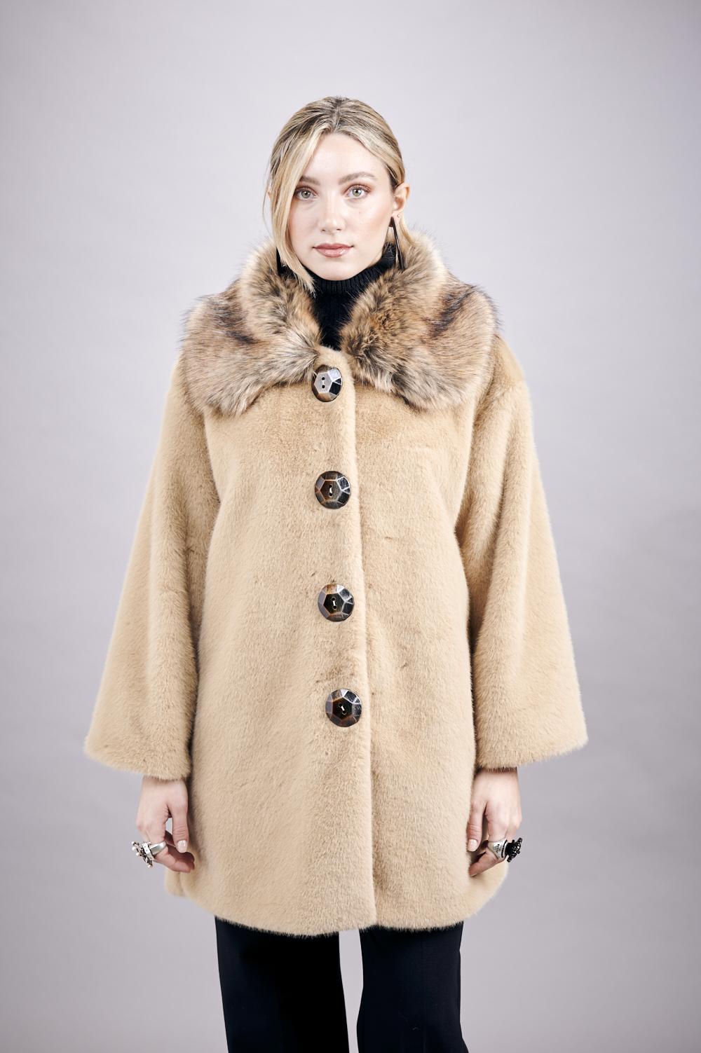 Save The Queen Cappottino in ecopelliccia beige