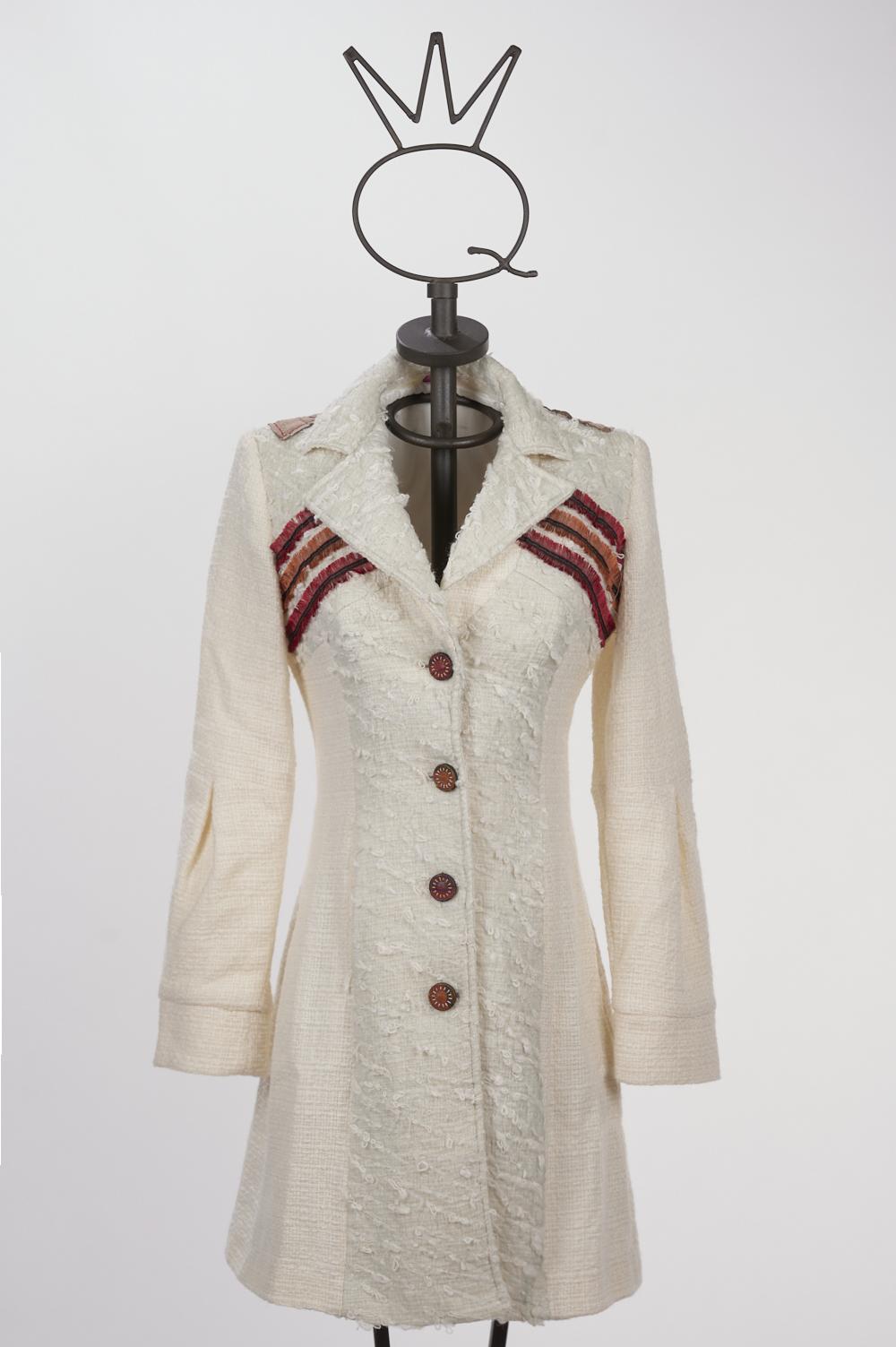 Save The Queen Cappotto bianco con ricamo