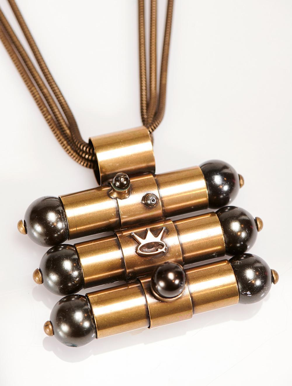 Save The Queen Collana