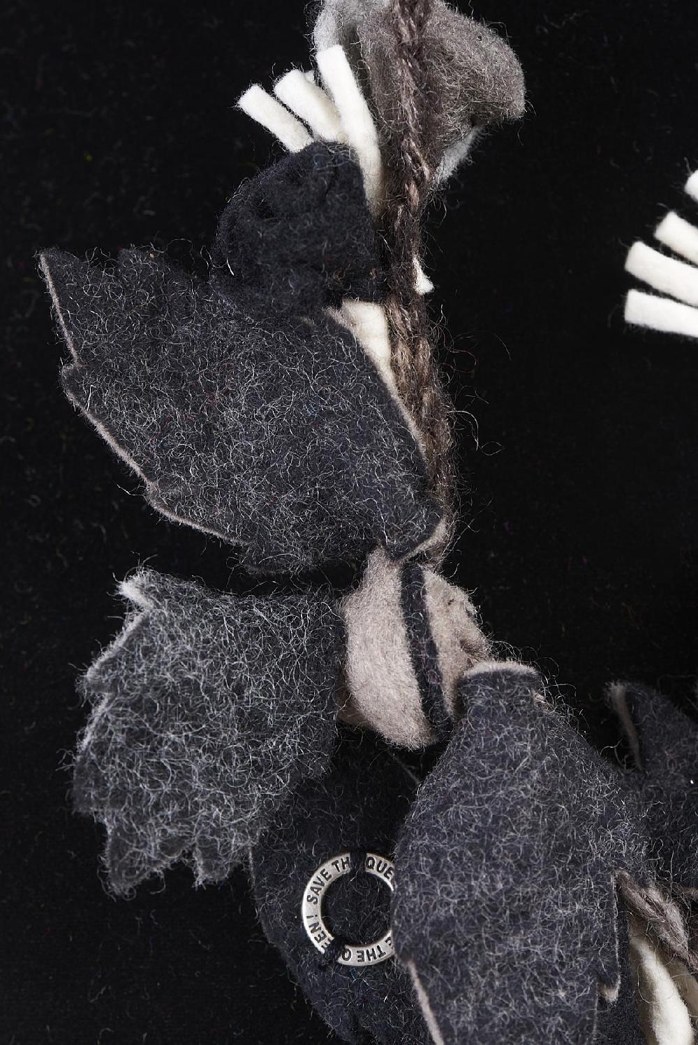 Save The Queen Collana In Lana