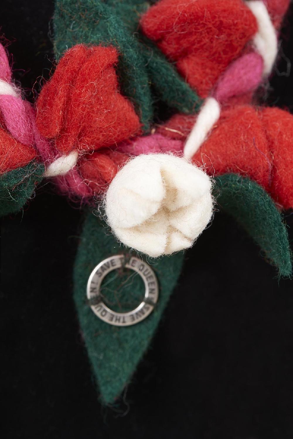 Save The Queen Collana In Lana