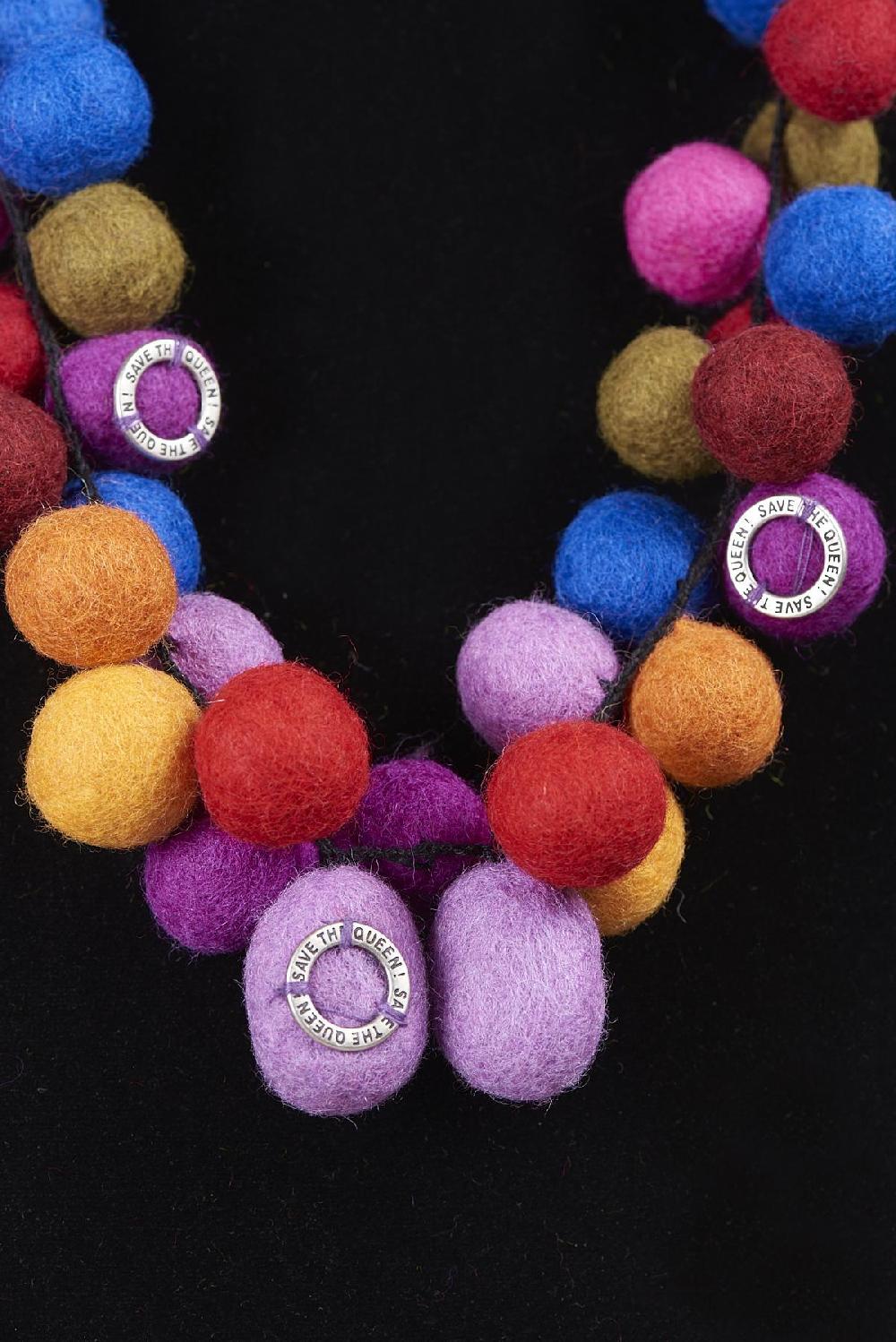 Save The Queen Collana In Lana