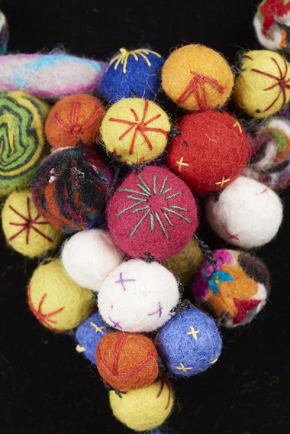 Save The Queen Collana In Lana