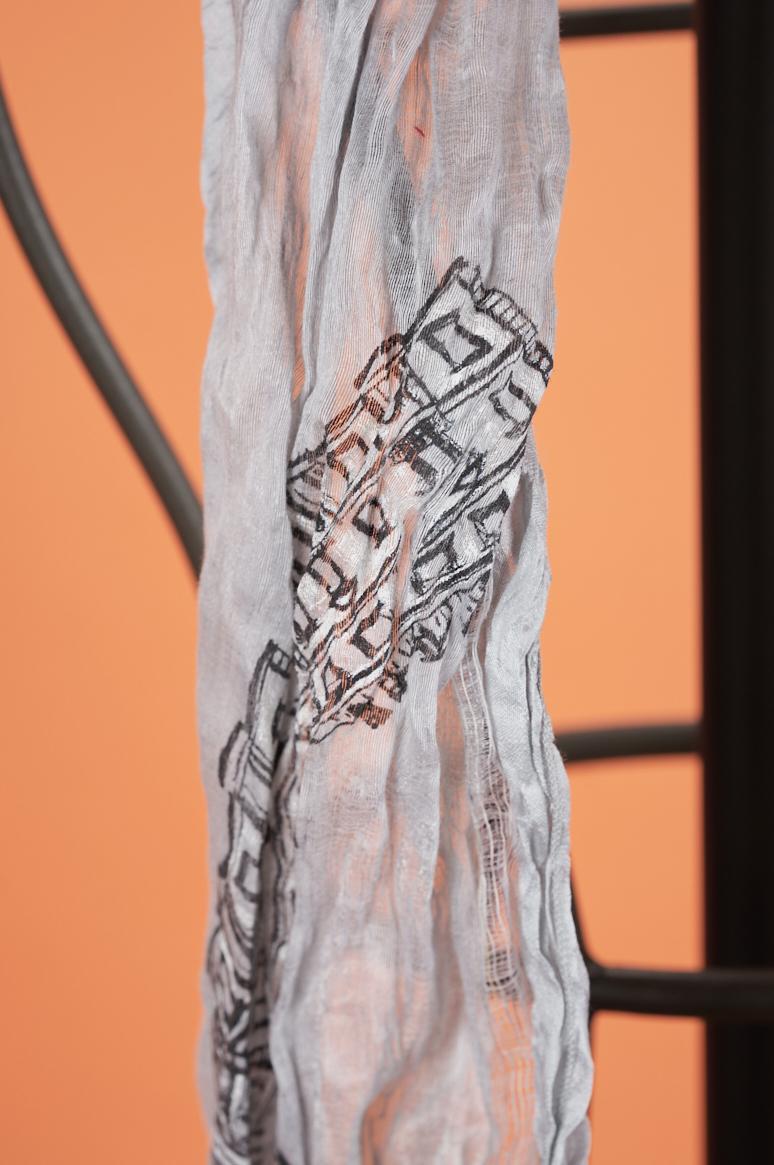 Save The Queen Foulard In Lino E Seta