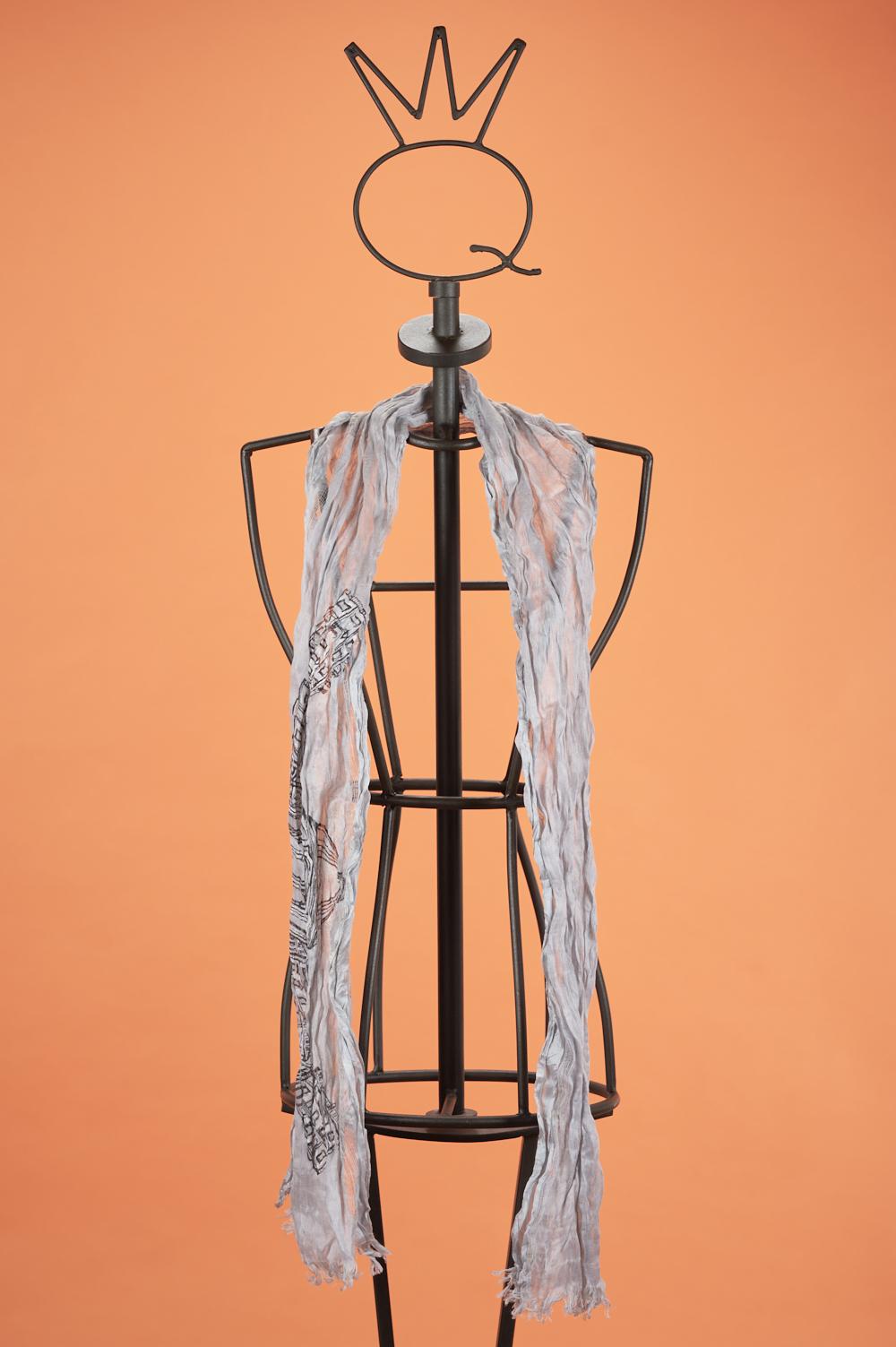 Save The Queen Foulard in lino e seta