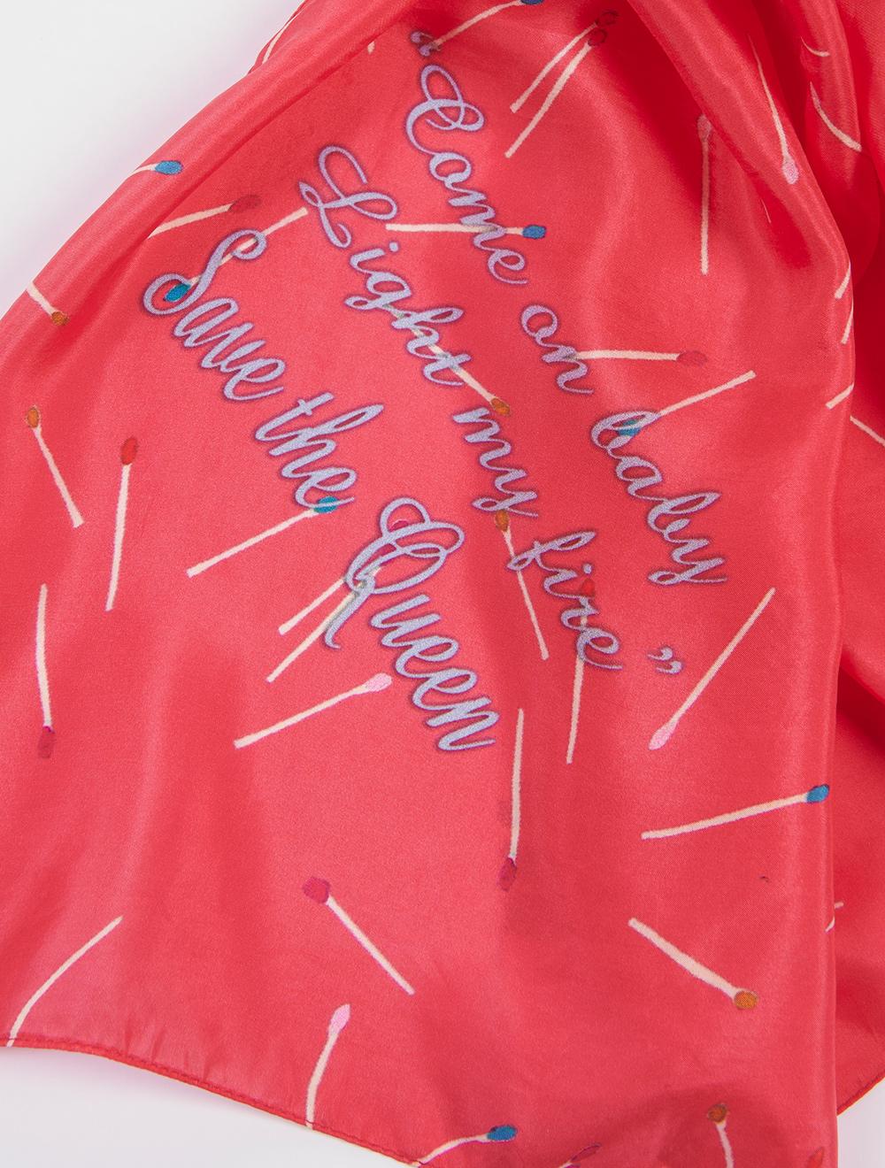 Save The Queen Foulard In Seta Fantasia