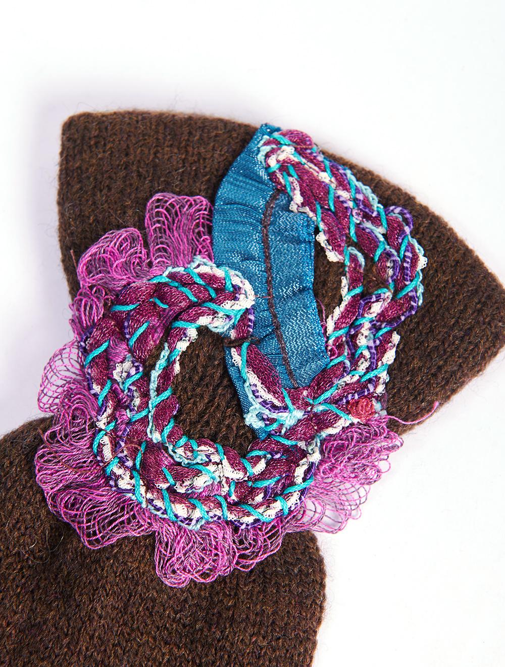 Save The Queen Guanto In Maglia Marrone Con Ricamo