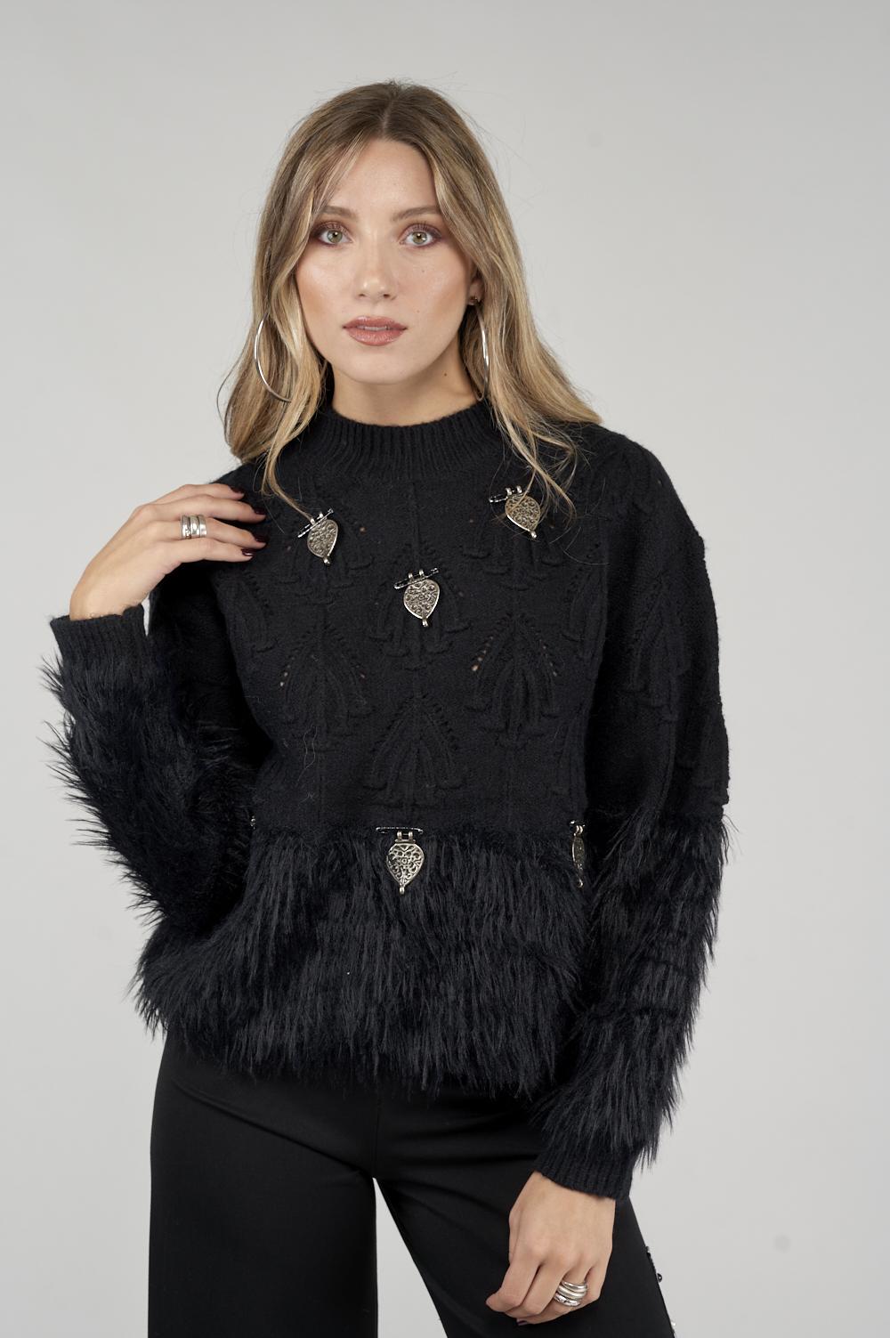 Save The Queen Maglia