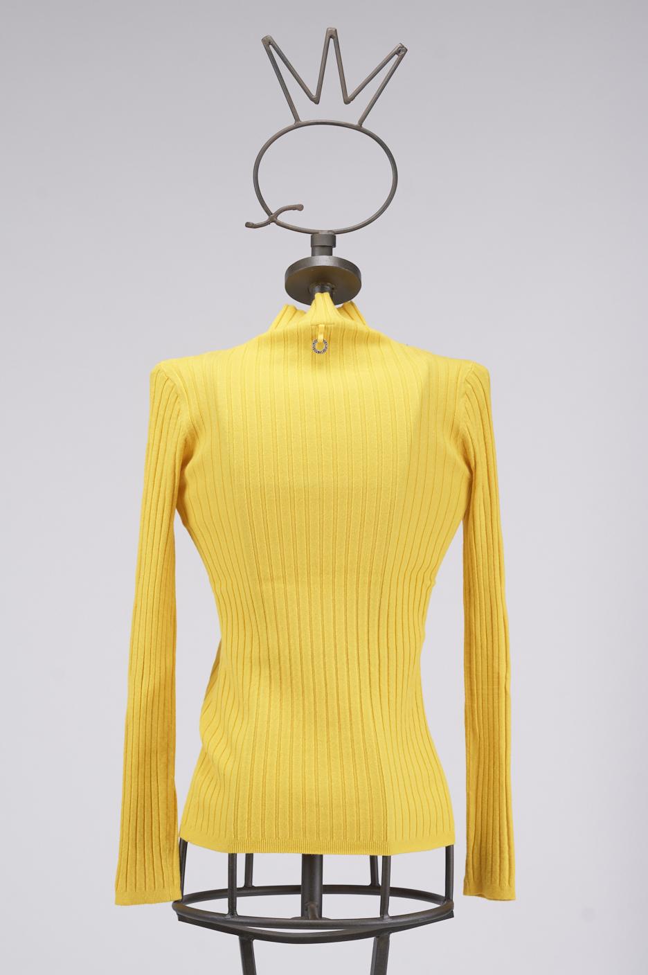 Save The Queen Maglia