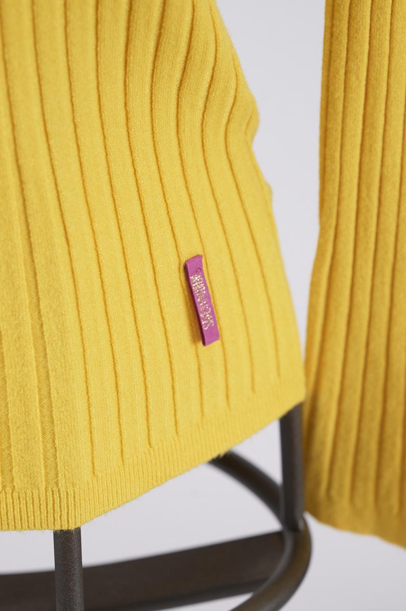 Save The Queen Maglia