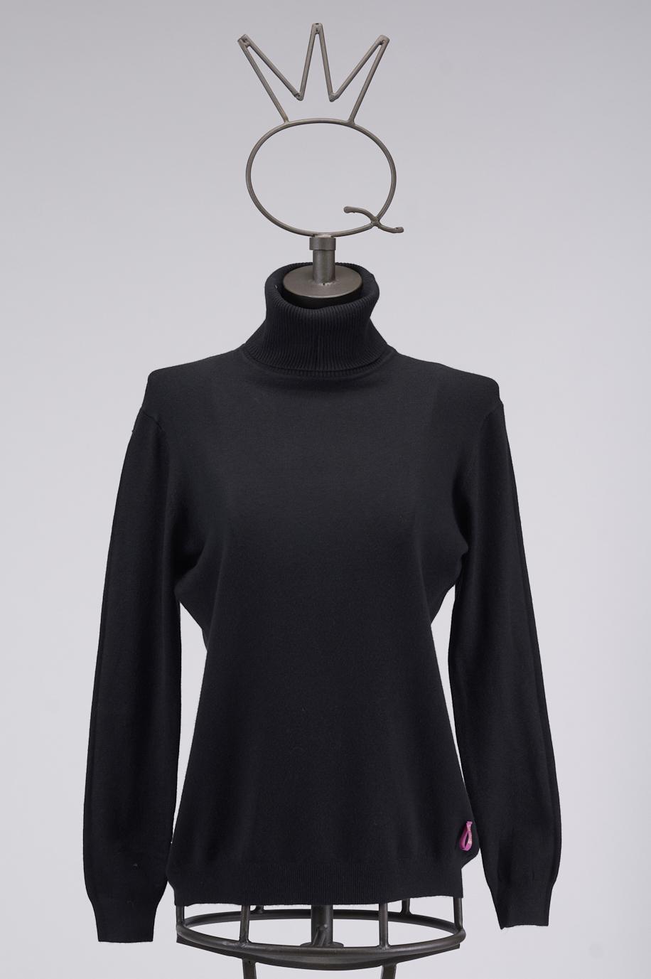 Save The Queen Maglia