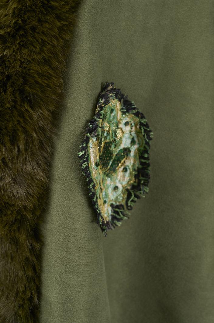 Save The Queen Mantella