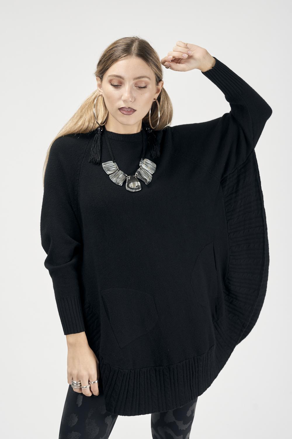 Save The Queen Maxi maglia con collana