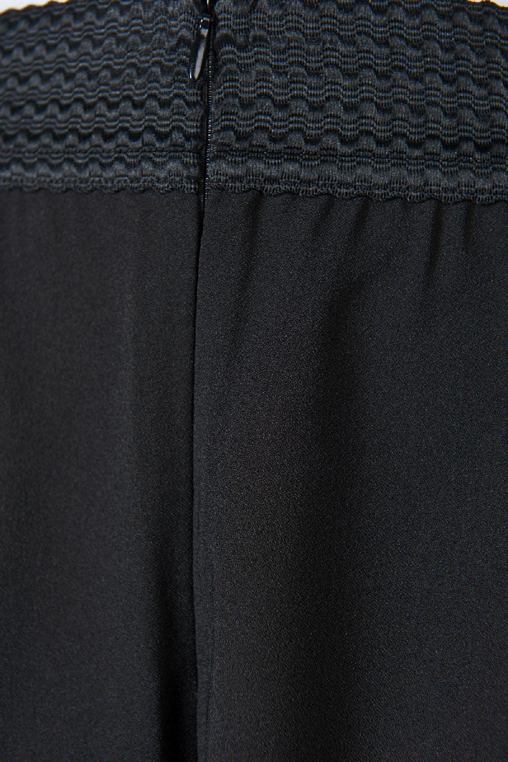 Save The Queen Pantaloni In Crepe Neri Con Pinces