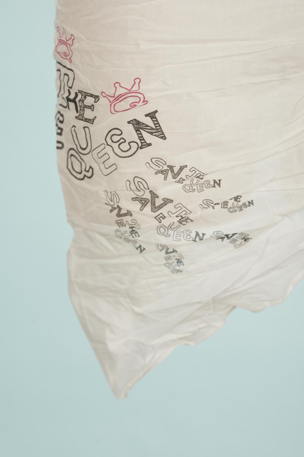 Save The Queen Pareo Stampata