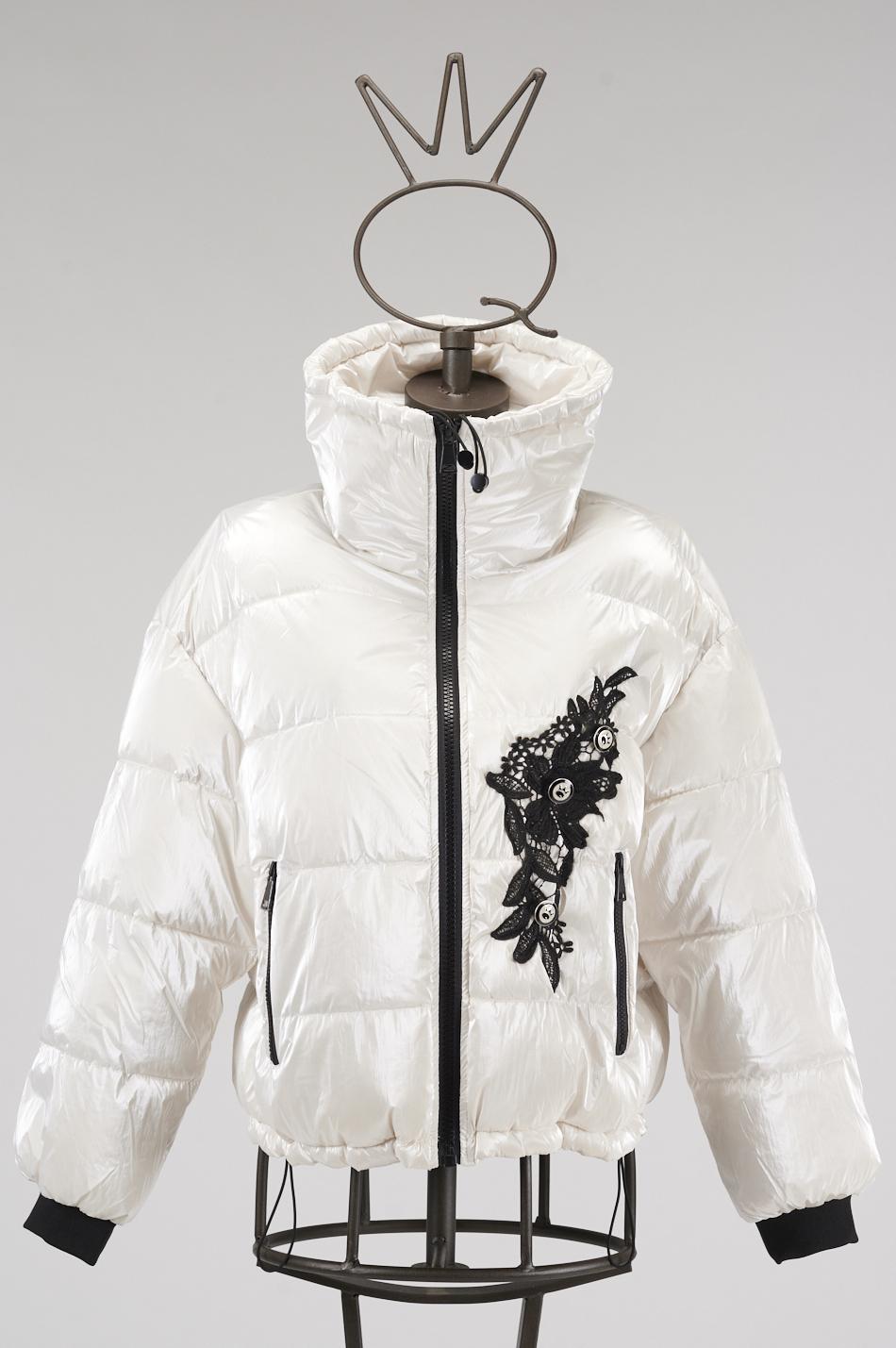 Save The Queen Piumino Corto