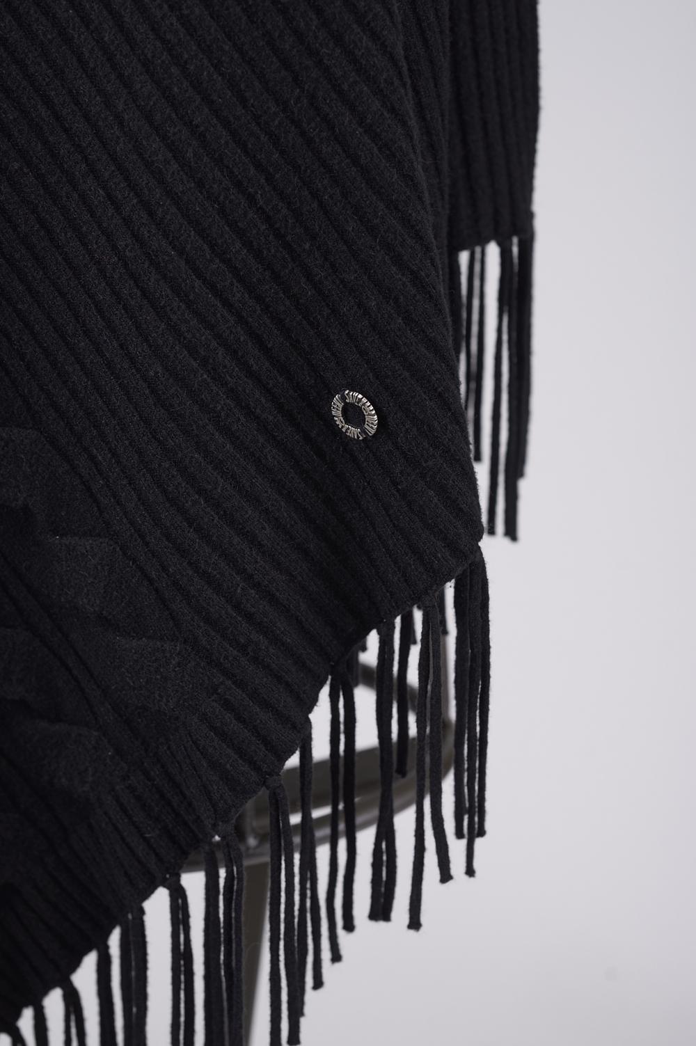 Save The Queen Poncho