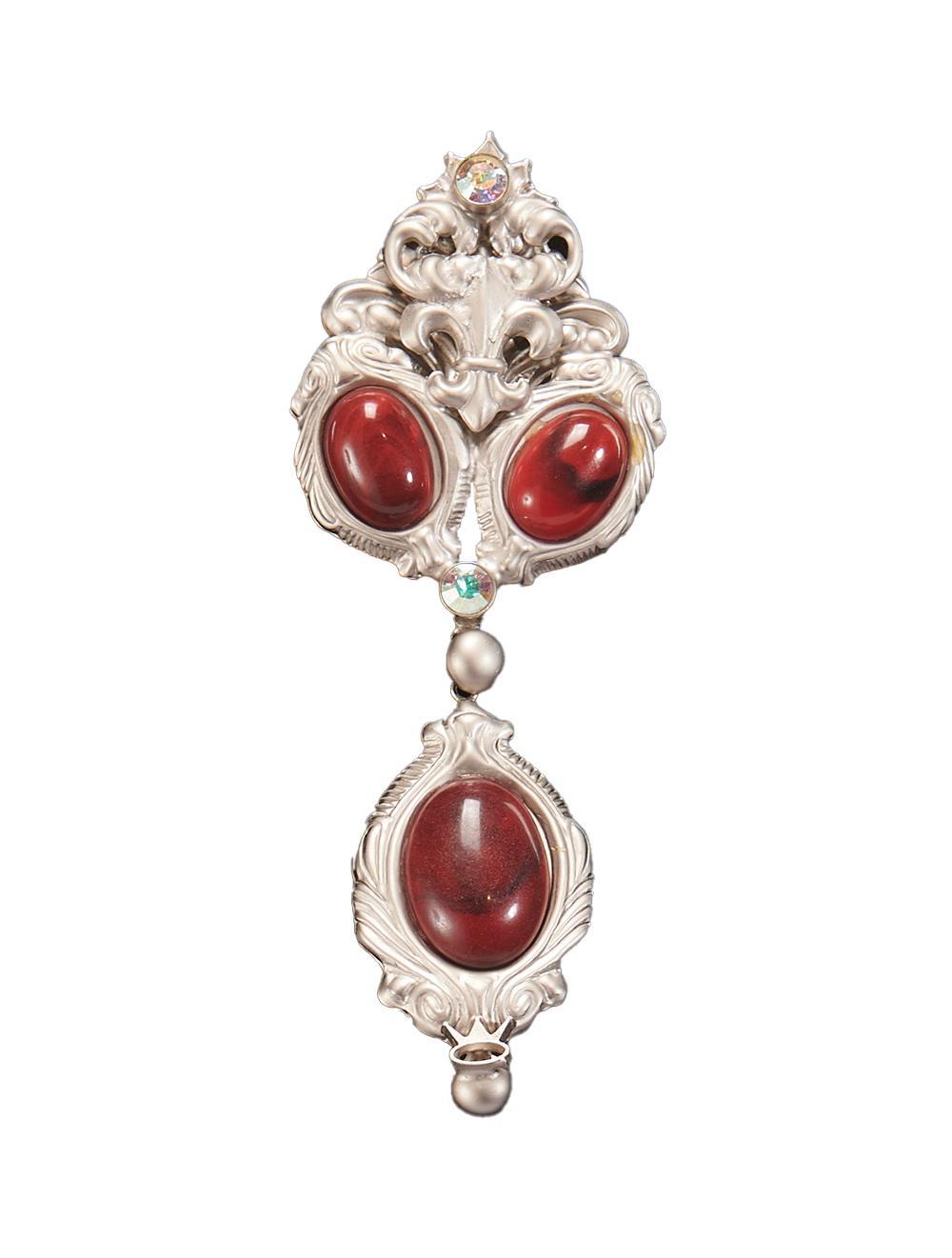 Save The Queen Spilla